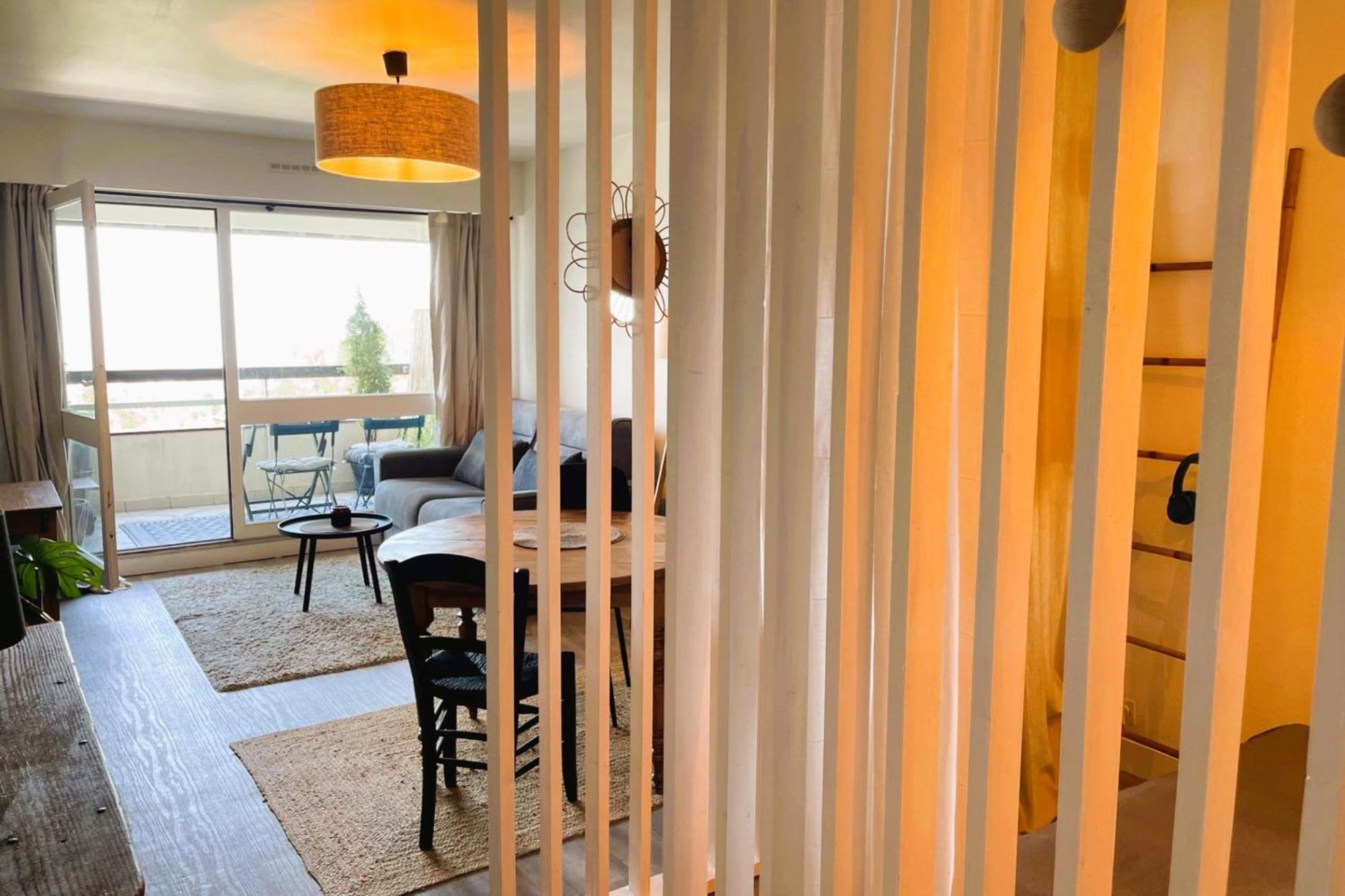 Aux Flots Bleus Avec Balcon Et Vue Sur Mer Trouville-sur-Mer Zewnętrze zdjęcie